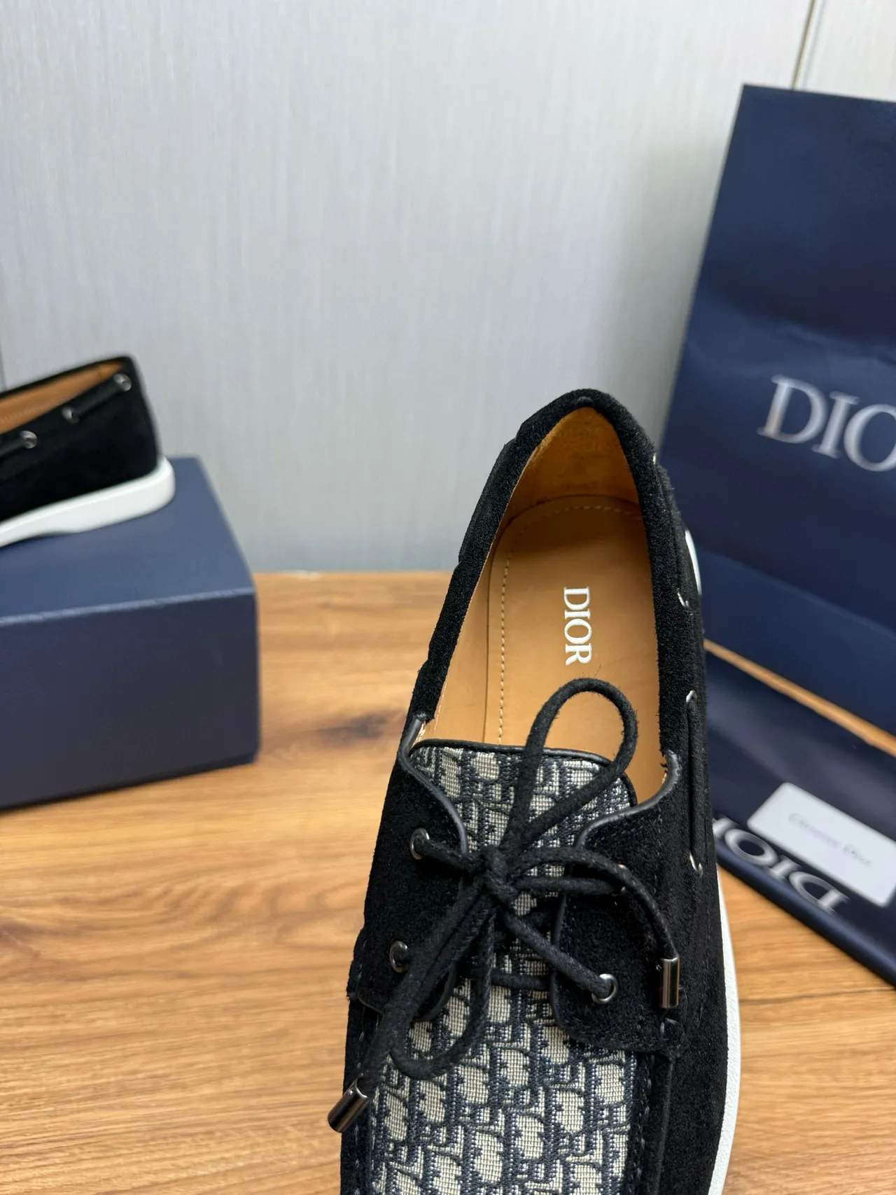 Dior أسود أبيض سويد مائل مونوغرام لوحات أحذية قارب 8