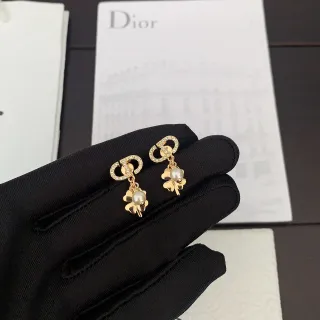Dior كريستال CD نمط كلفر لؤلؤ أقراط