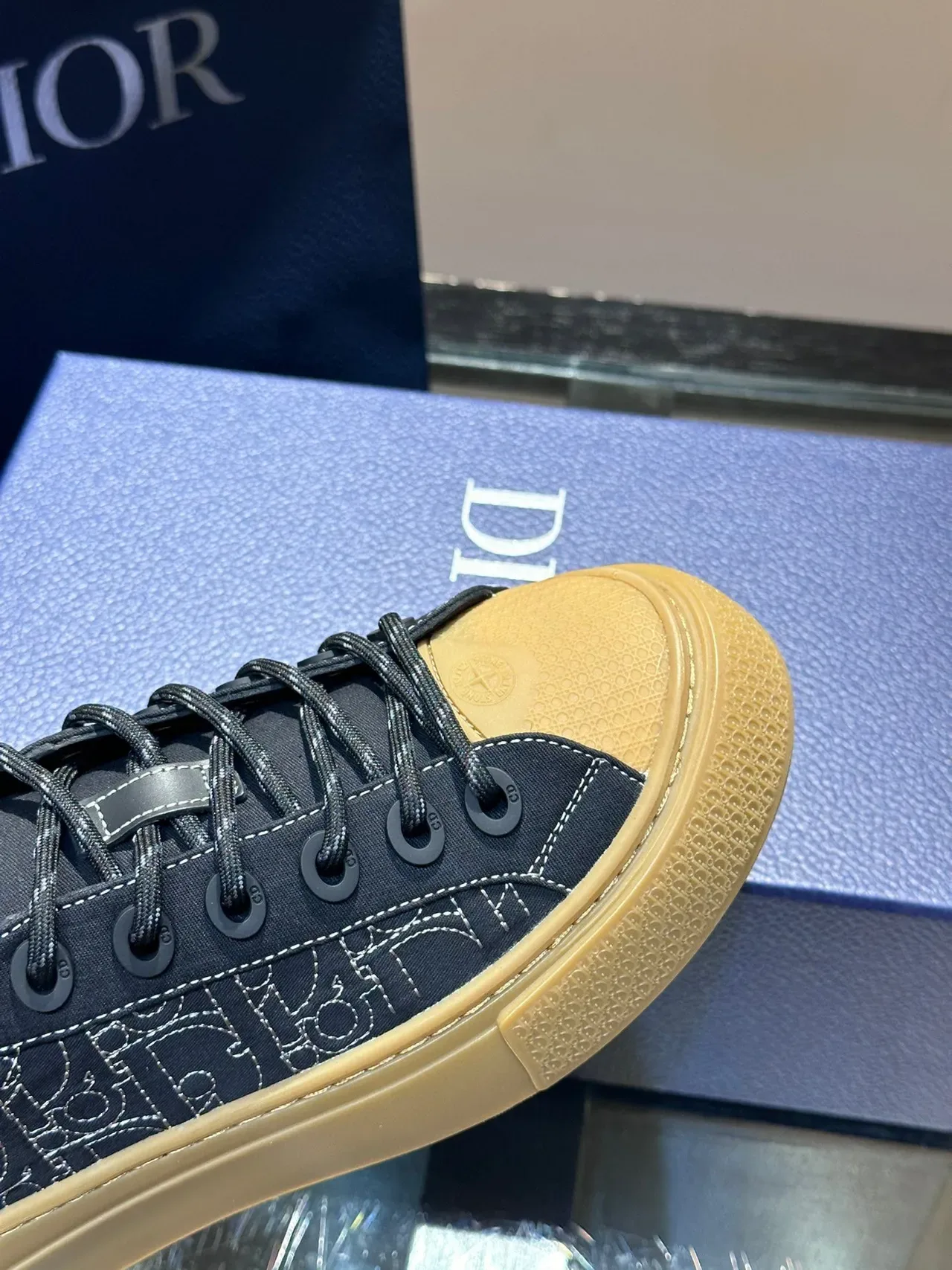 Dior 海军蓝米色印花鞋面平台底休闲运动鞋 3