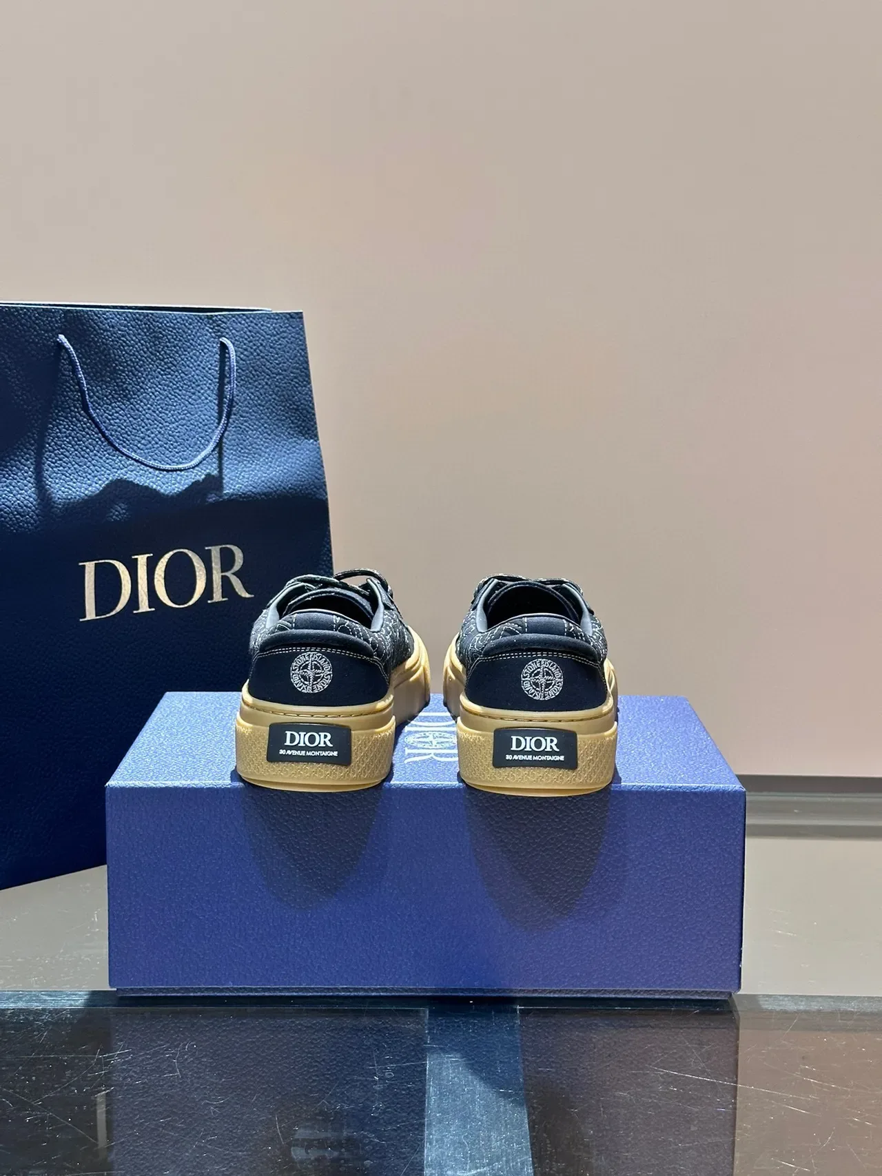 Dior 海军蓝米色印花鞋面平台底休闲运动鞋 4