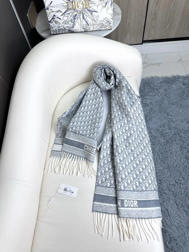 Dior Oblique Gray White Jacquard Logo Pattern Fringed Edges Cashmere Scarf 8
