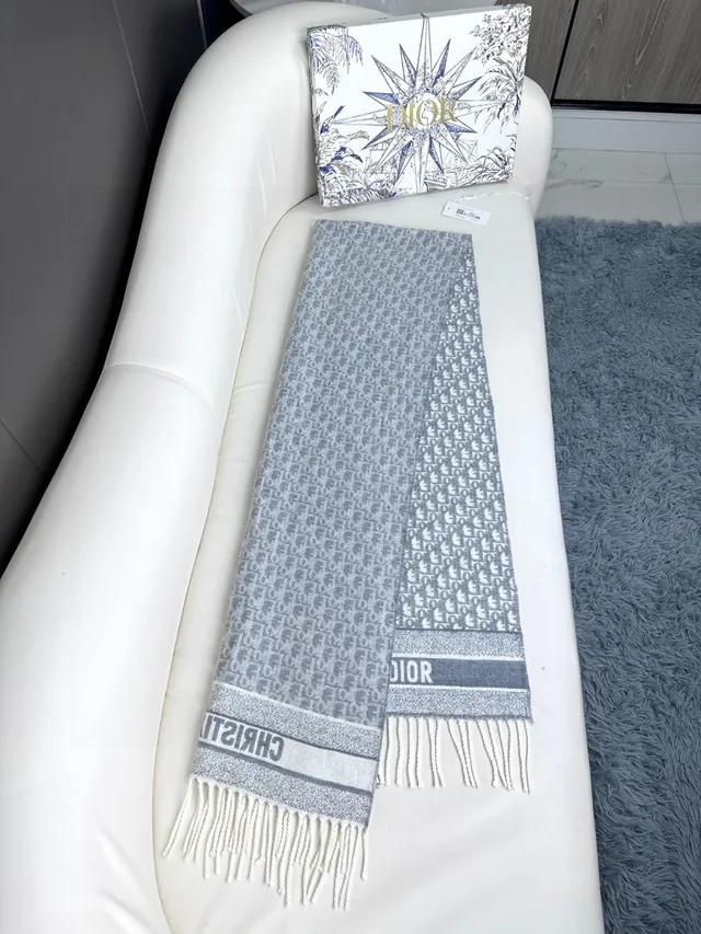 Dior Oblique Gray White Jacquard Logo Pattern Fringed Edges Cashmere Scarf 9
