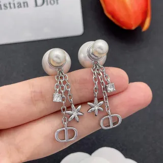 Dior Boucles d'oreilles perles chaîne pendante argent blanc