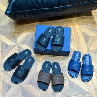 Dior Slide Noir Bleu Cuir Matelassé Cannage Logo CD Métallique Sandales