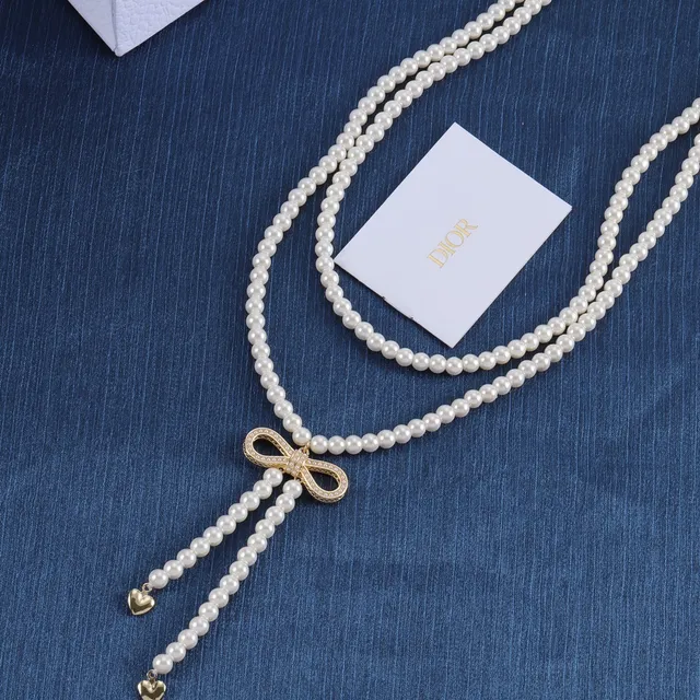 Dior Collar de oro blanco con cadena doble de perlas adornado con cristales en forma de lazo 3