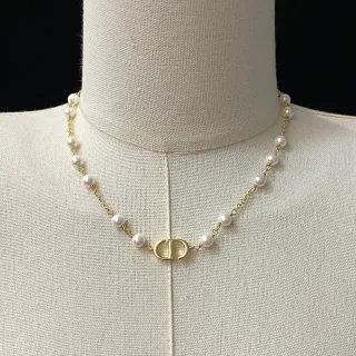Dior Collier à Perles en Or Blanc