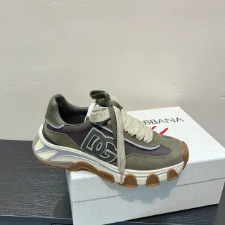 Dolce & Gabbana Vert Armée Semelle Marron Tige daim-mesh superposée Baskets à semelle épaisse