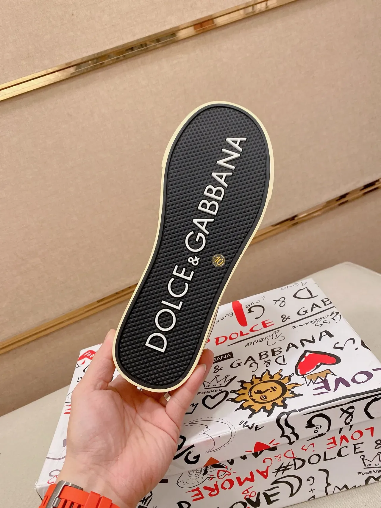 Dolce & Gabbana Zapatillas Lifestyle Beige Amarillo Parte Superior Lona Contraste Capota Punta 2