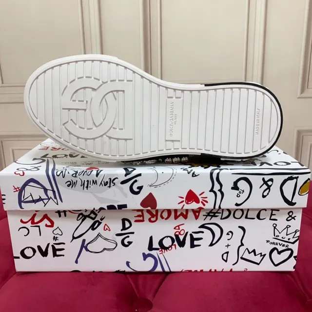 Dolce & Gabbana DG Cristal Blanc Rose Chaussures Lifestyle 2