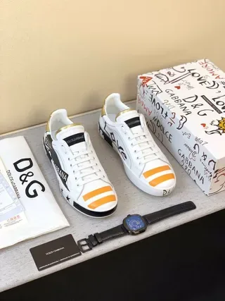 Dolce & Gabbana White Black Graphic-Printed Low-Top Lifestyle Sneakers 4