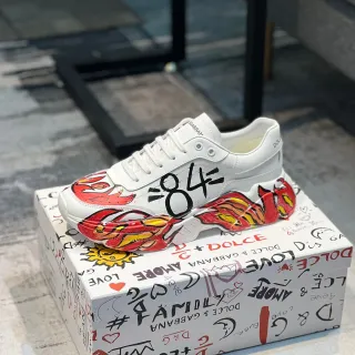 Dolce & Gabbana Branco Vermelho Graffiti-Print Motivo Chama Sapatilhas Chunky