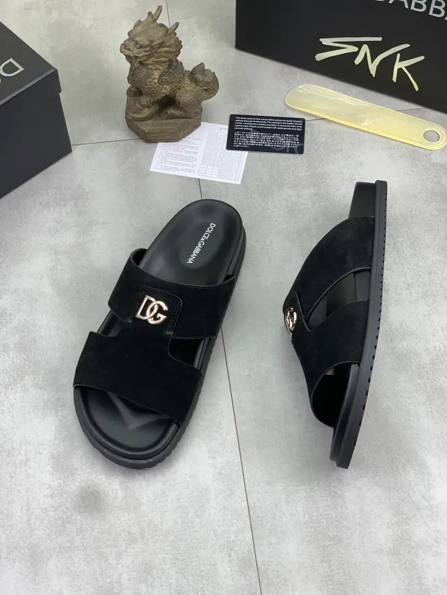 Dolce & Gabbana Mulas de ante negro con DG Logo 5