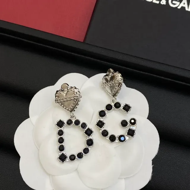 Dolce & Gabbana সোনা রূপা হার্ট শেপড টপ চেইন ডিটেল কানের দুল 3