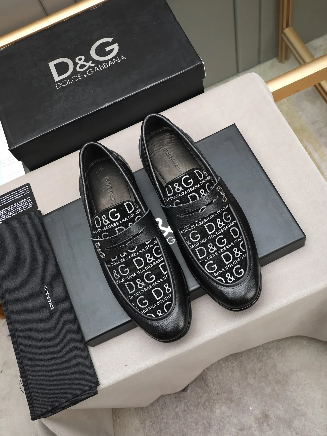 Dolce & Gabbana Loafer Penny de Cuero Pebbled con Impresión de Logo 3