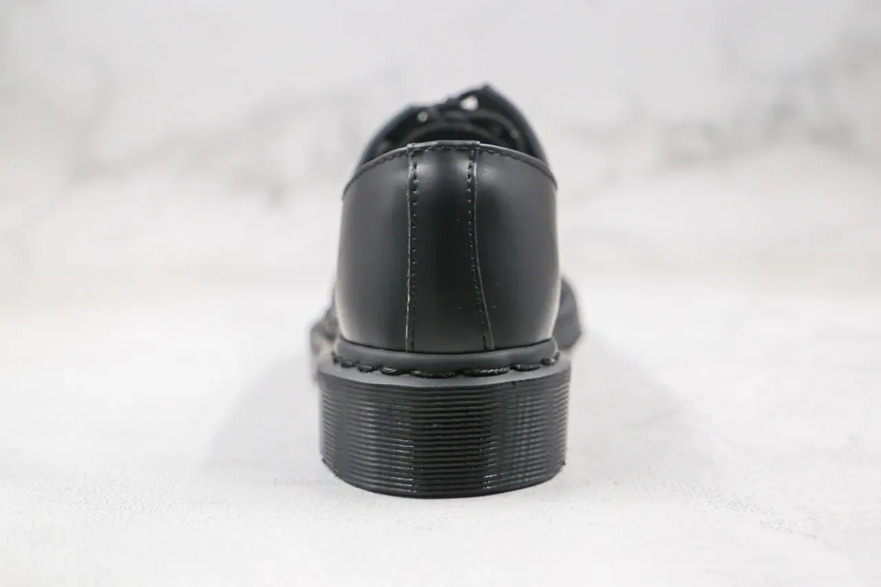 Dr. Martens 1461 काला चिकनी चमड़े की 3 आँखी बंद बंधन वाले ऑक्सफोर्ड जूते 3