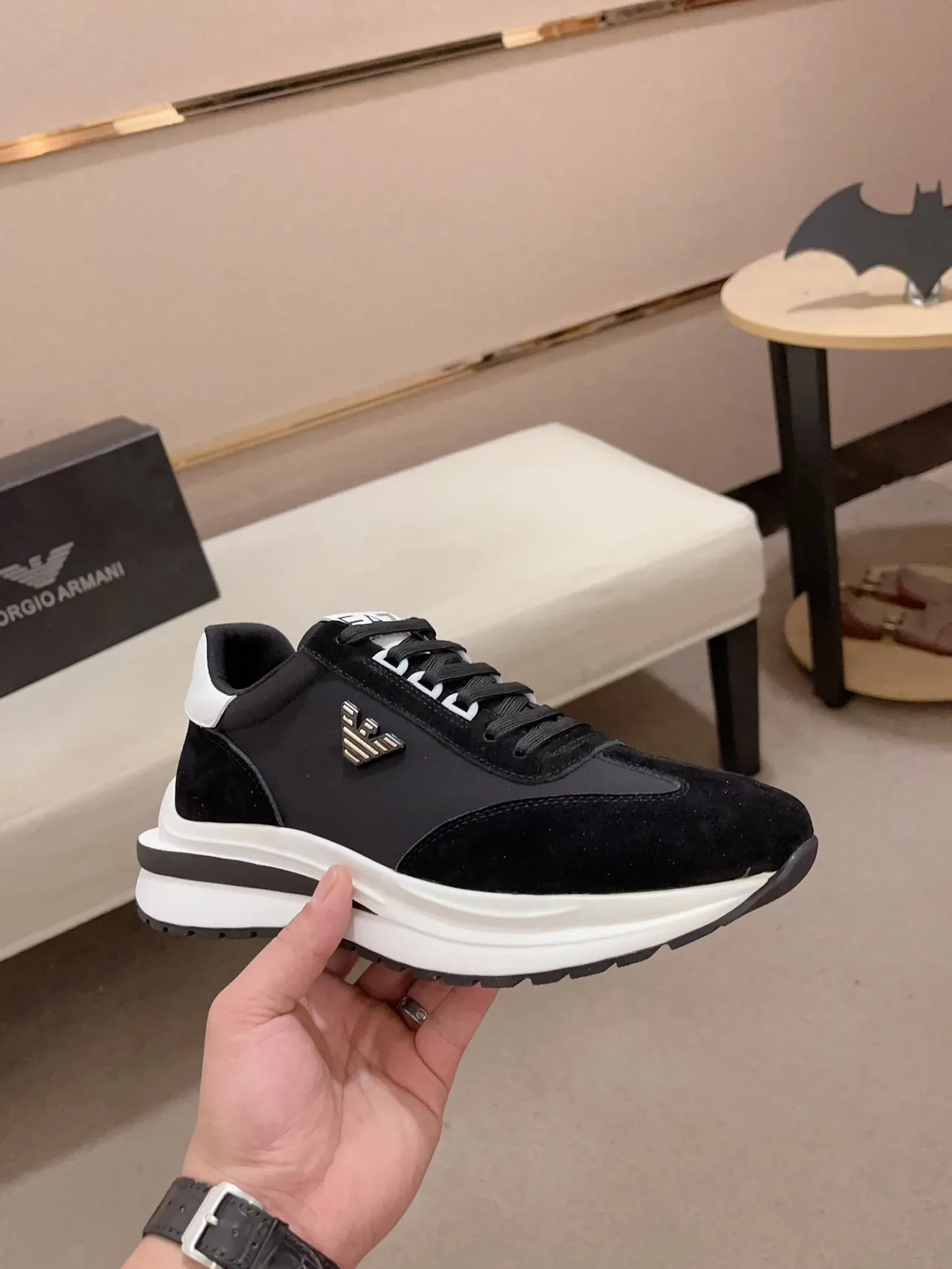 Emporio Armani Sneaker Lifestyle Noir et Blanc avec Logo Aigle 4