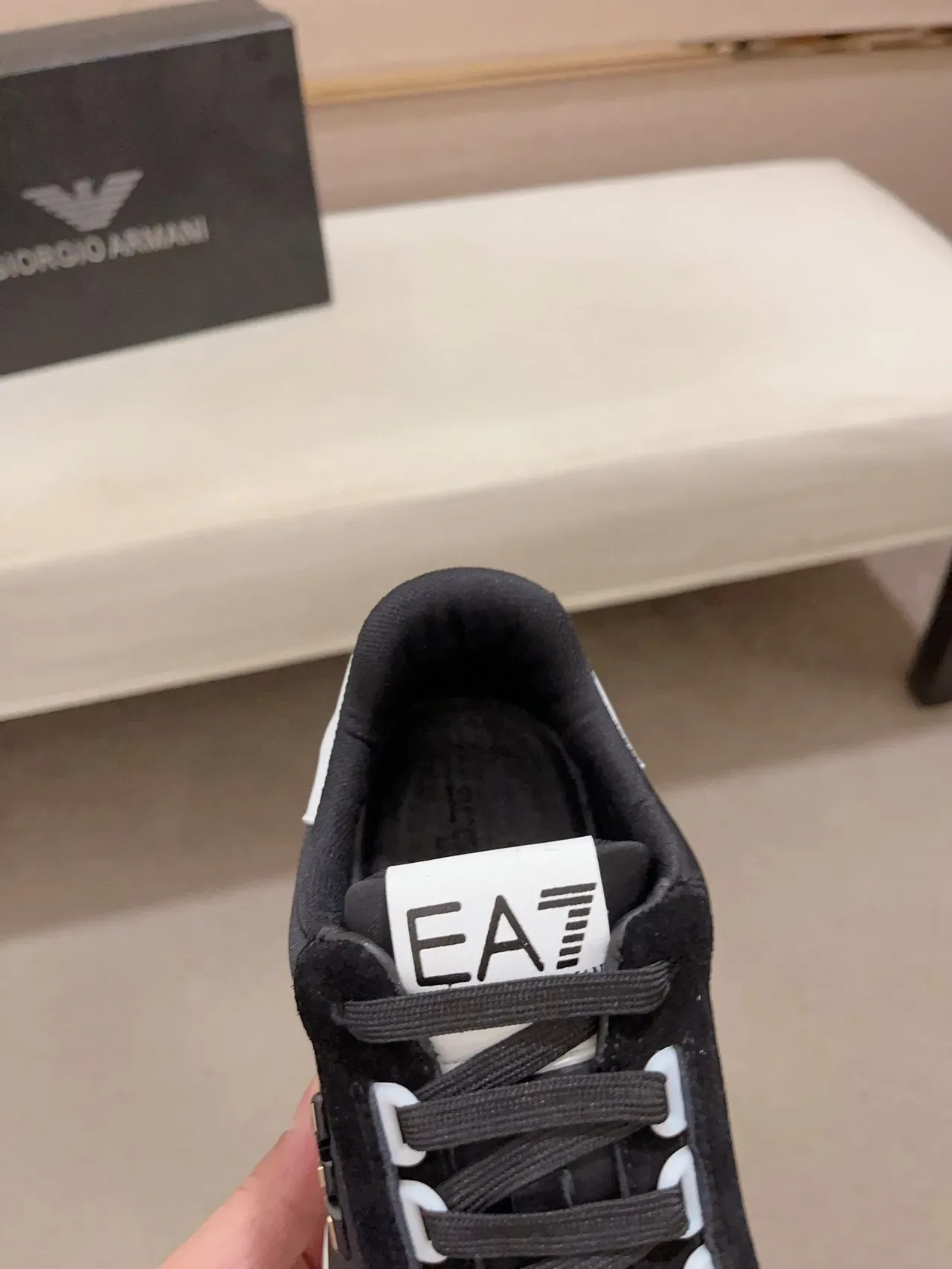 Emporio Armani Sneaker Lifestyle Noir et Blanc avec Logo Aigle 6