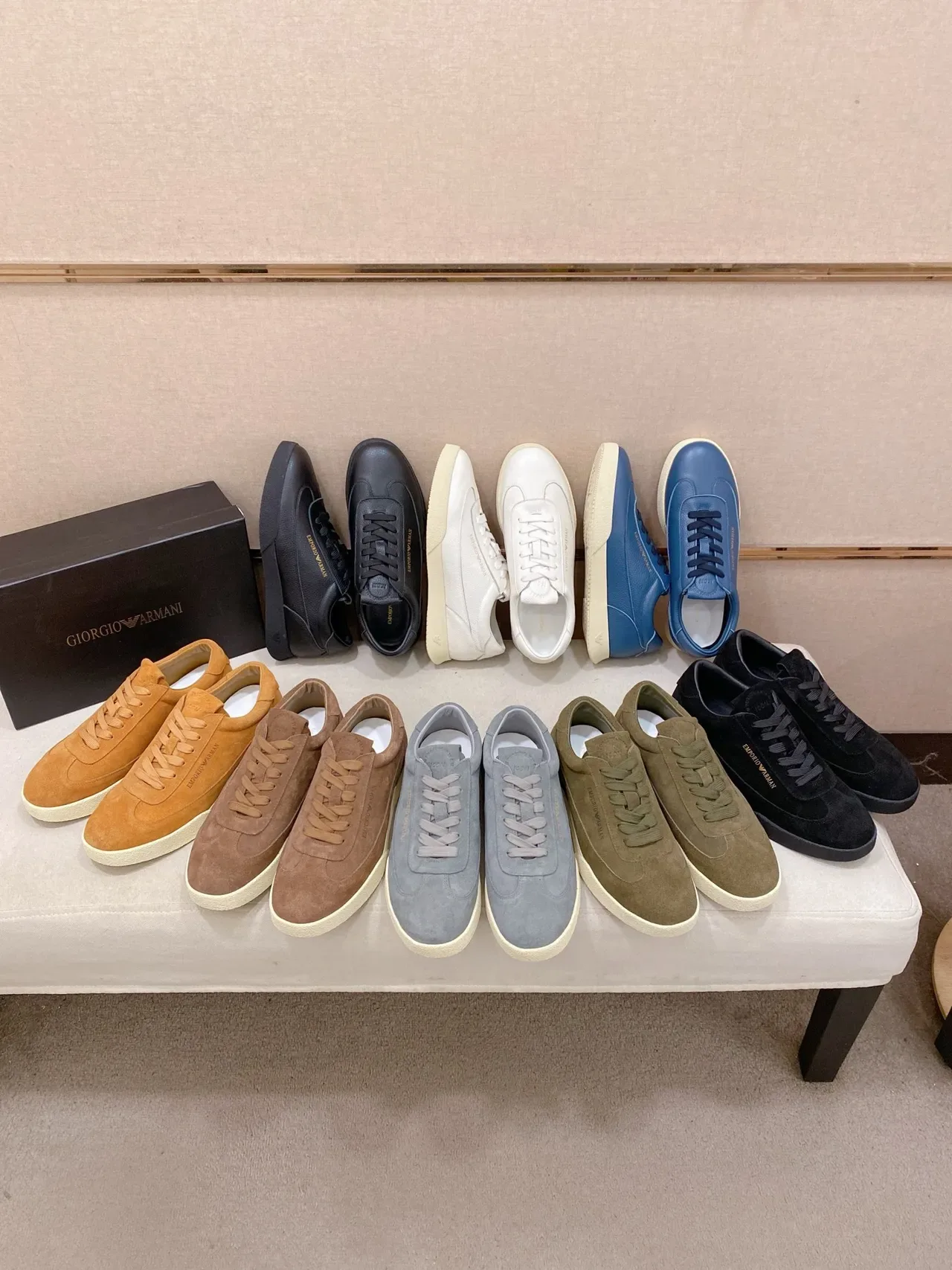 Emporio Armani Tênis Lifestyle de Camurça Preto 2