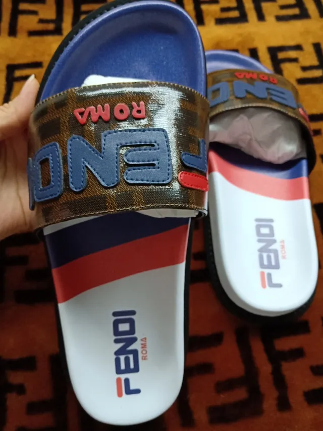 Fendi 棕蓝印花帆布带刺绣标志拖鞋 4