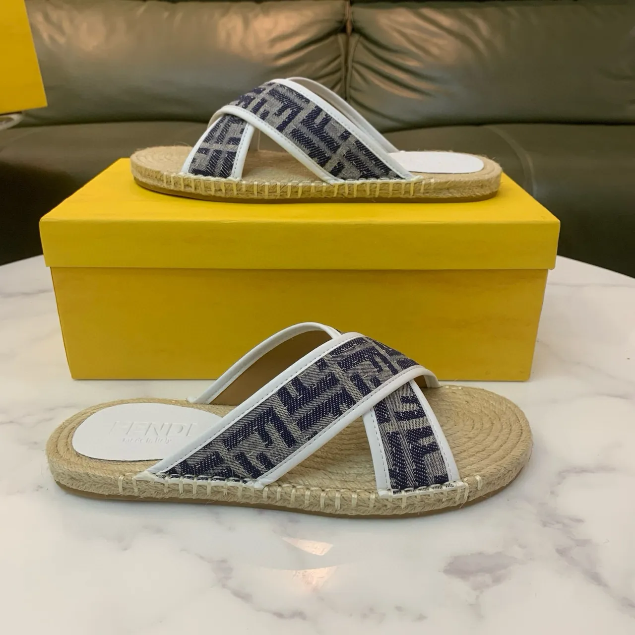 Fendi FF Monogram 草编鞋 海军色米色 交叉带鞋底 拖鞋 7