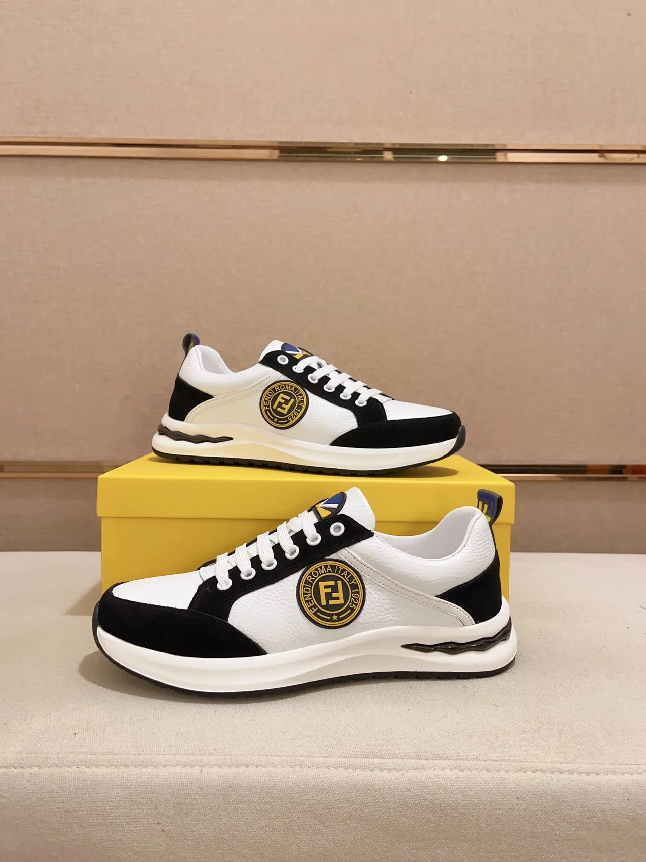 Fendi First White Black Low-Top Two-Tone Lifestyle Sneakers 5