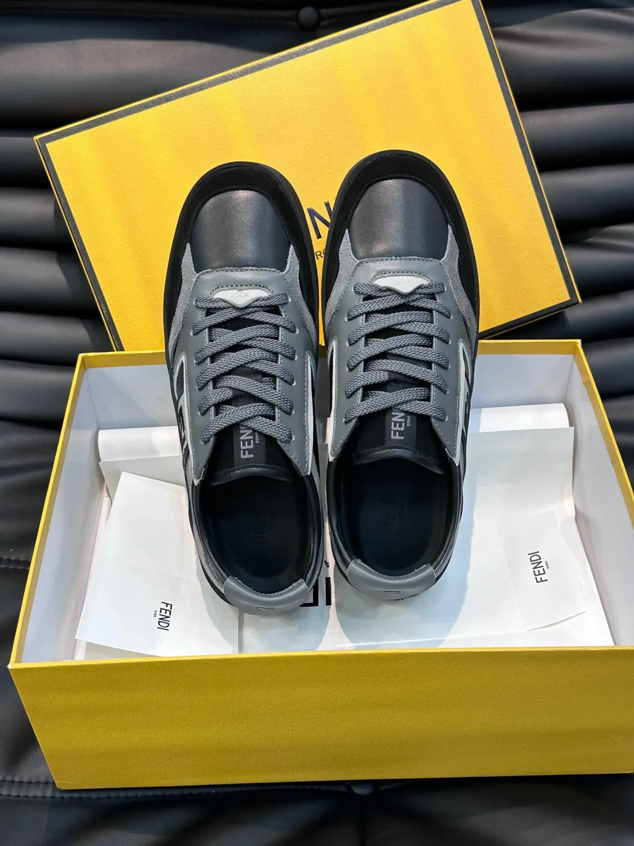 Fendi Panelled FF Logo رمادي وأسود حذاء رياضي أسلوب حياة 5