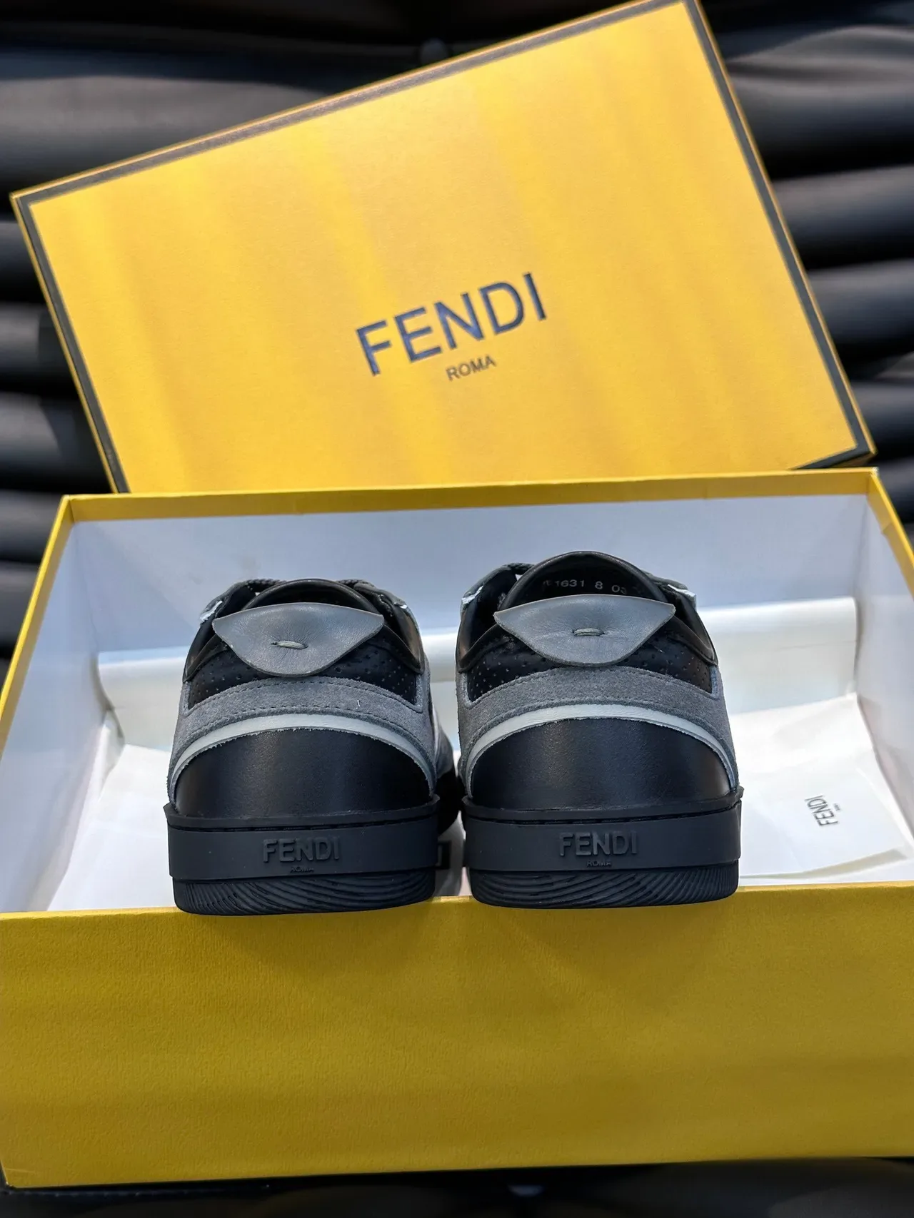 Fendi Panelled FF Logo رمادي وأسود حذاء رياضي أسلوب حياة 6