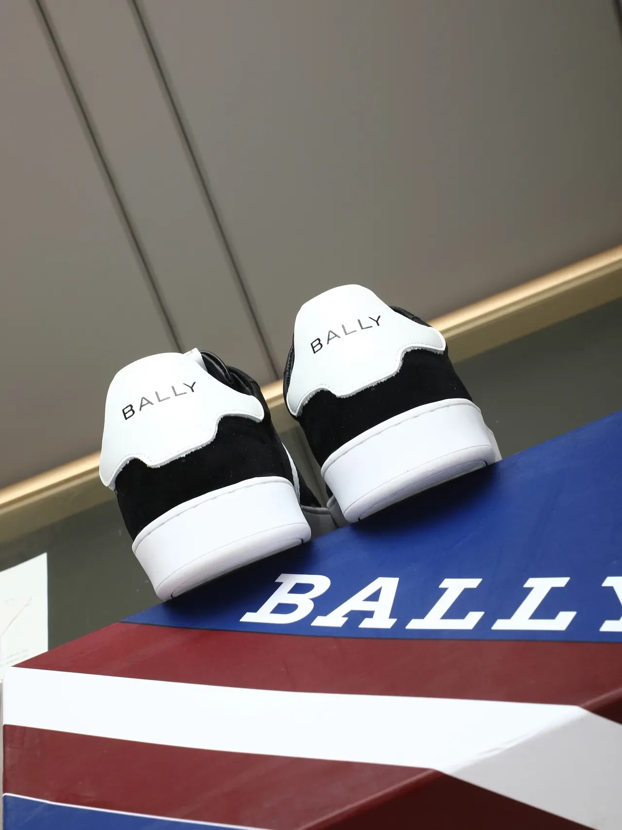 BALLY Black White Leather And Suede Upper Side Stripe Lifestyle Sneakers 3