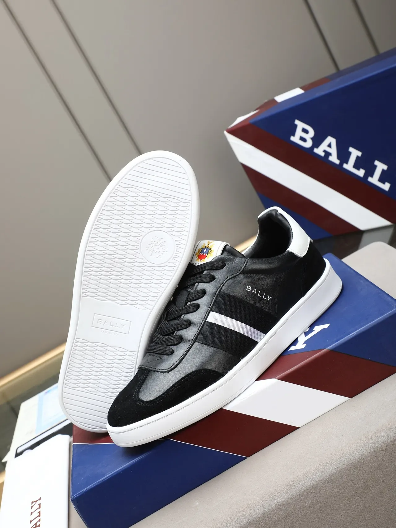 BALLY Black White Leather And Suede Upper Side Stripe Lifestyle Sneakers 4