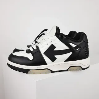 Zapatillas Lifestyle de Cuero Panelizado Negro y Blanco de Dos Tonos