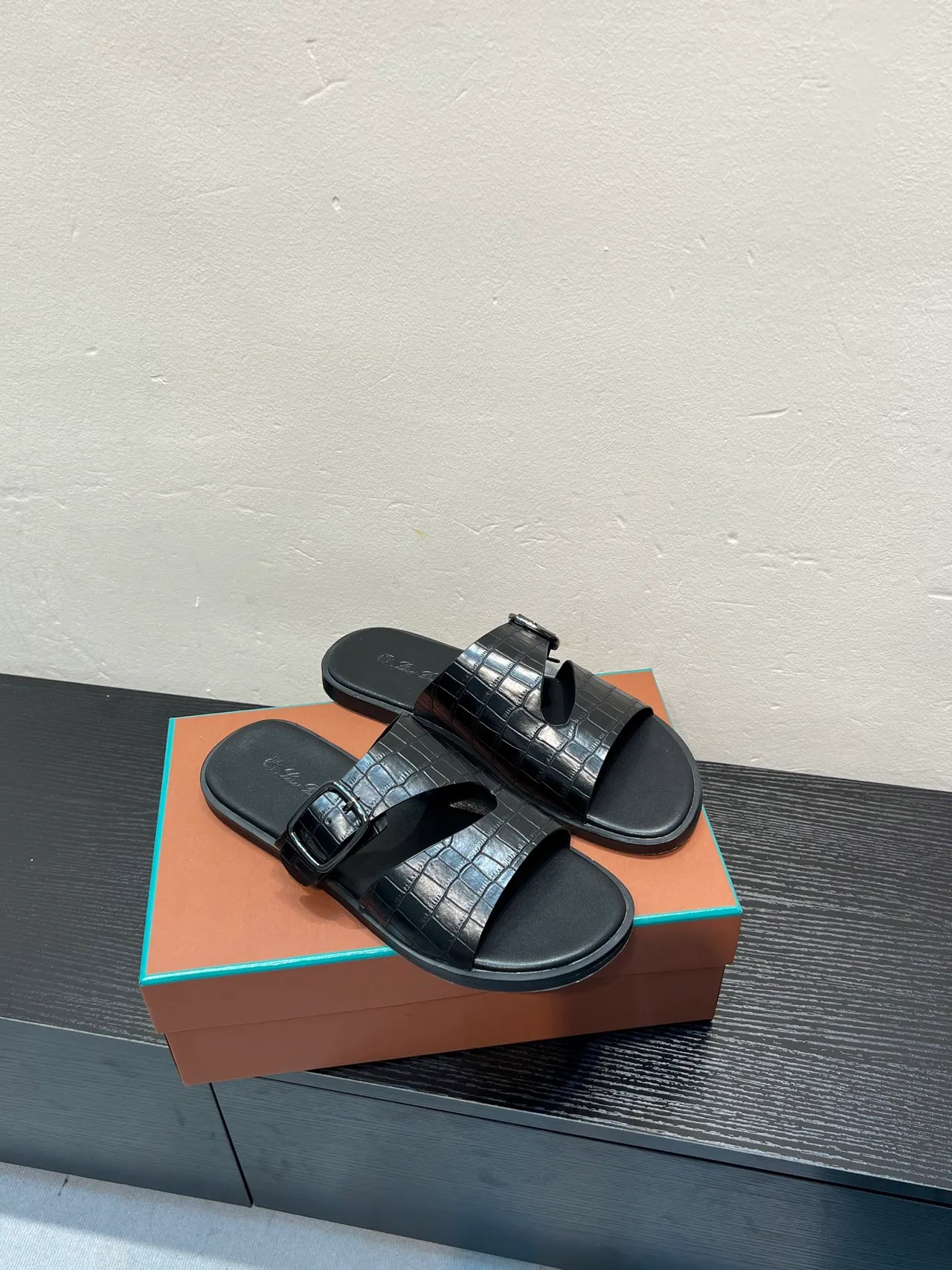 Black Crocodile-Embossed Double-Strap Buckle Slipper 5