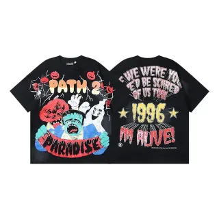 Camiseta negra oversize con estampado gráfico de terror