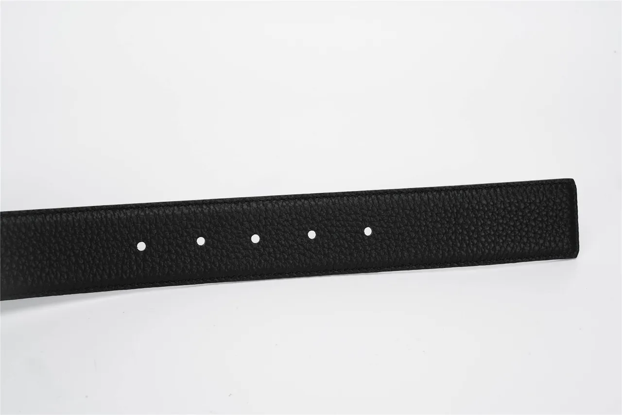 Ceinture en cuir noire argentée texturée avec boucle ovale ornée en galets 4