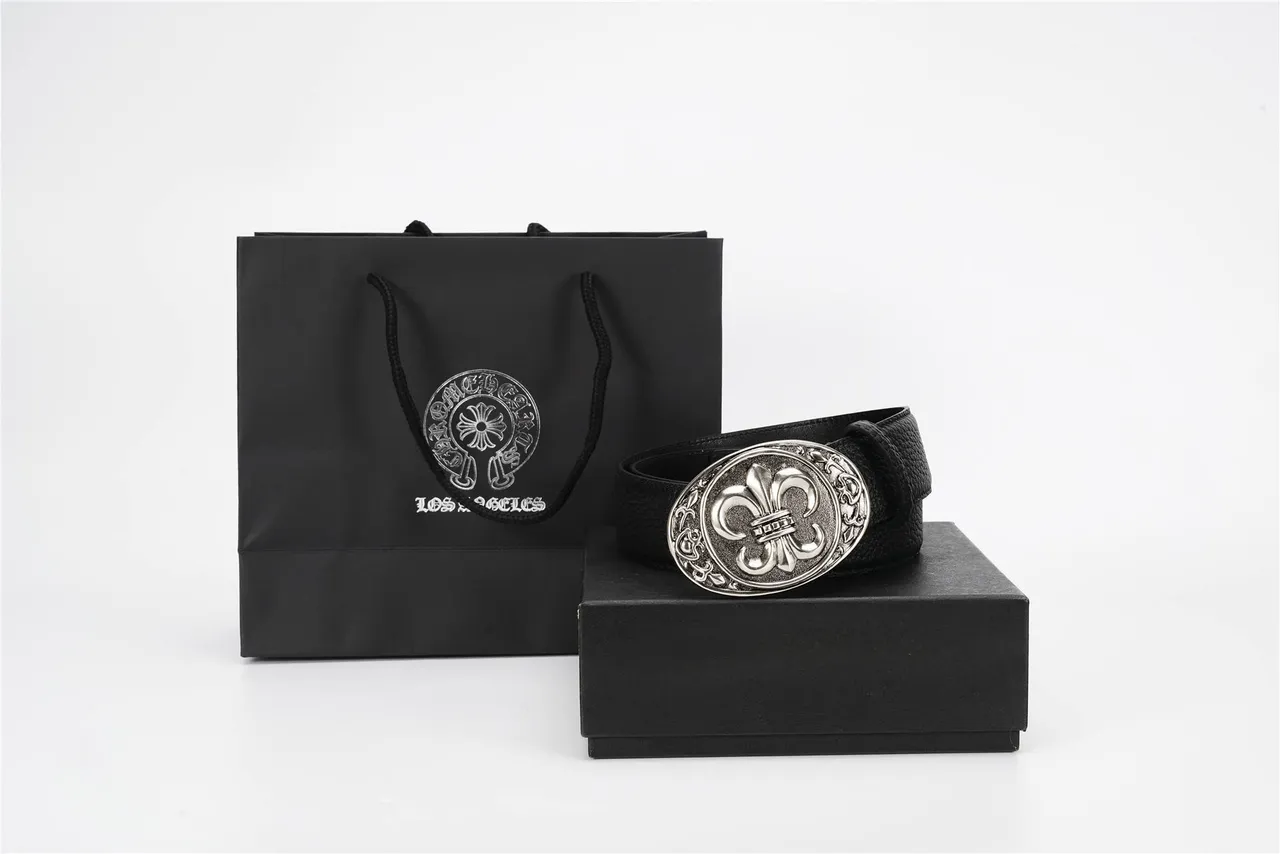 Ceinture en cuir noire argentée texturée avec boucle ovale ornée en galets 7