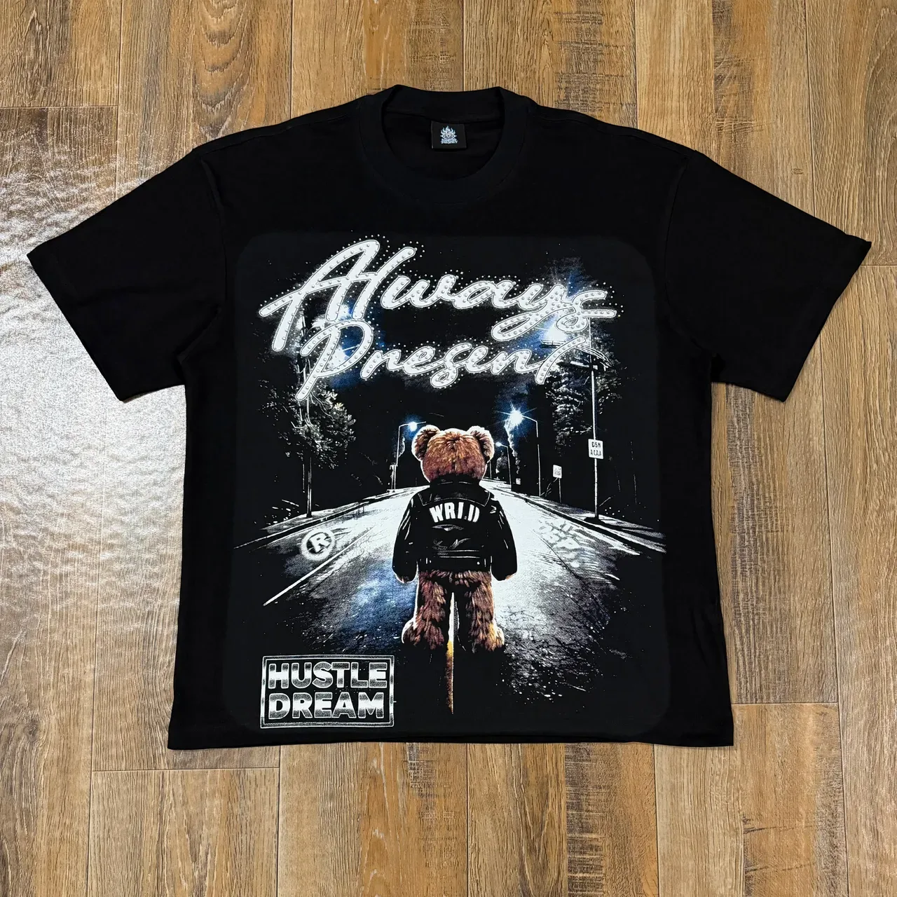 Camiseta de gola redonda com estampa gráfica preta e branca 3