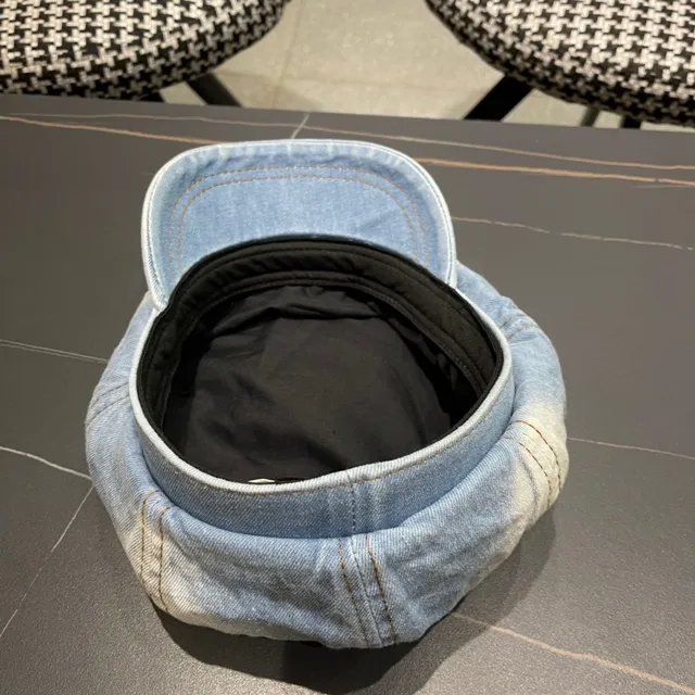 Beret denim azul bege ombré com construção de oito painéis 12