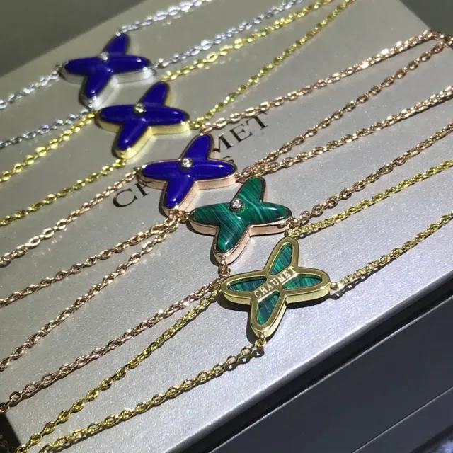 Collar Estrella Esmaltado Azul Verde con Piedra Pavé Central 2