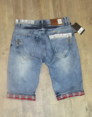 Blue Red Light-Wash Distressed Denim Rolled Cuffs Shorts 3