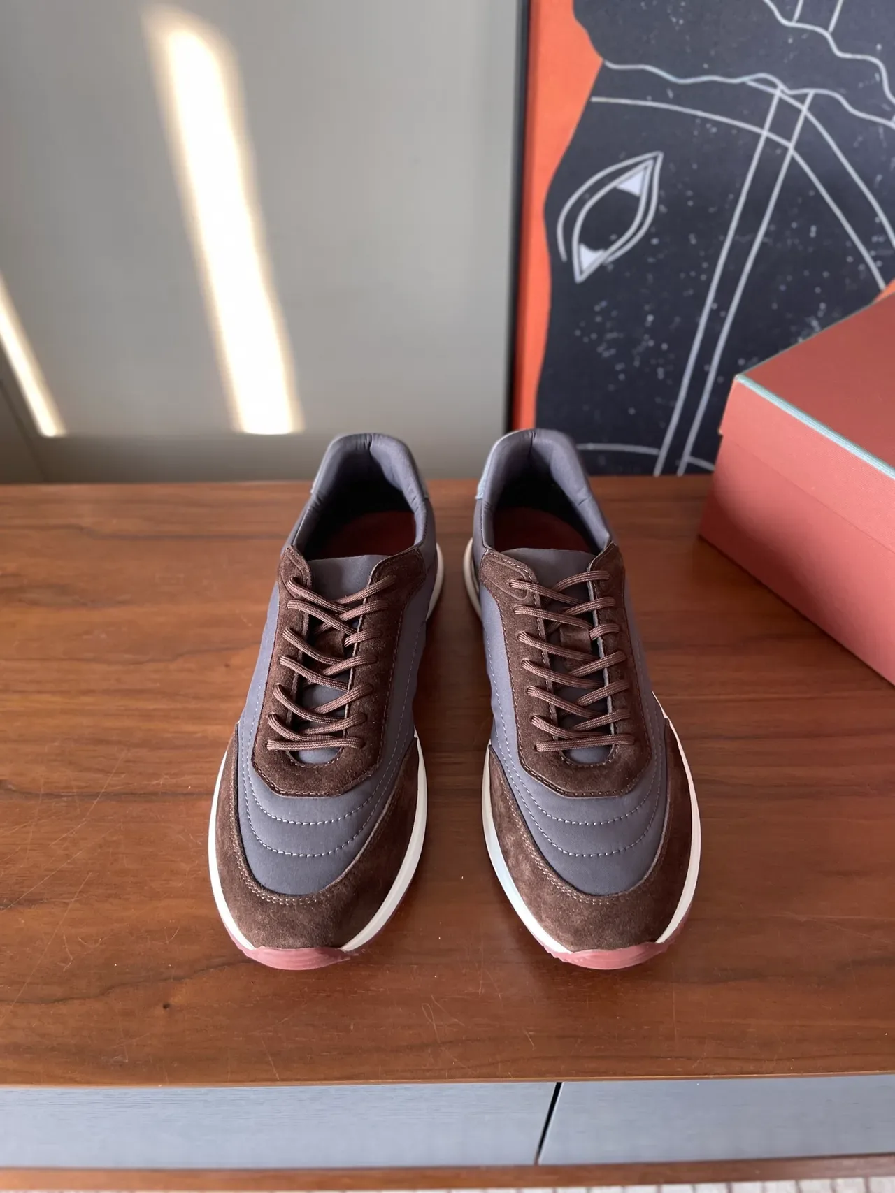 Sneakers híbridos suede-textile marrom e cinza 5