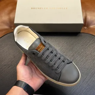 Brunello Cucinelli حذاء رياضي أسلوب حياة جلد سويد رمادي منخفض