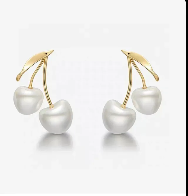 Cherry-Shaped Pearl and Gold-Tone Dangling Earrings 8