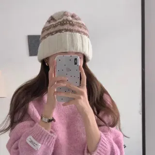ক্রিম এবং পেল Fair Isle বোনা বিনি