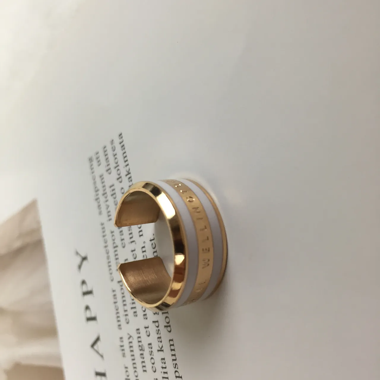Daniel Wellington Anel de Esmalte Clássico Anéis de Ouro e Branco 2