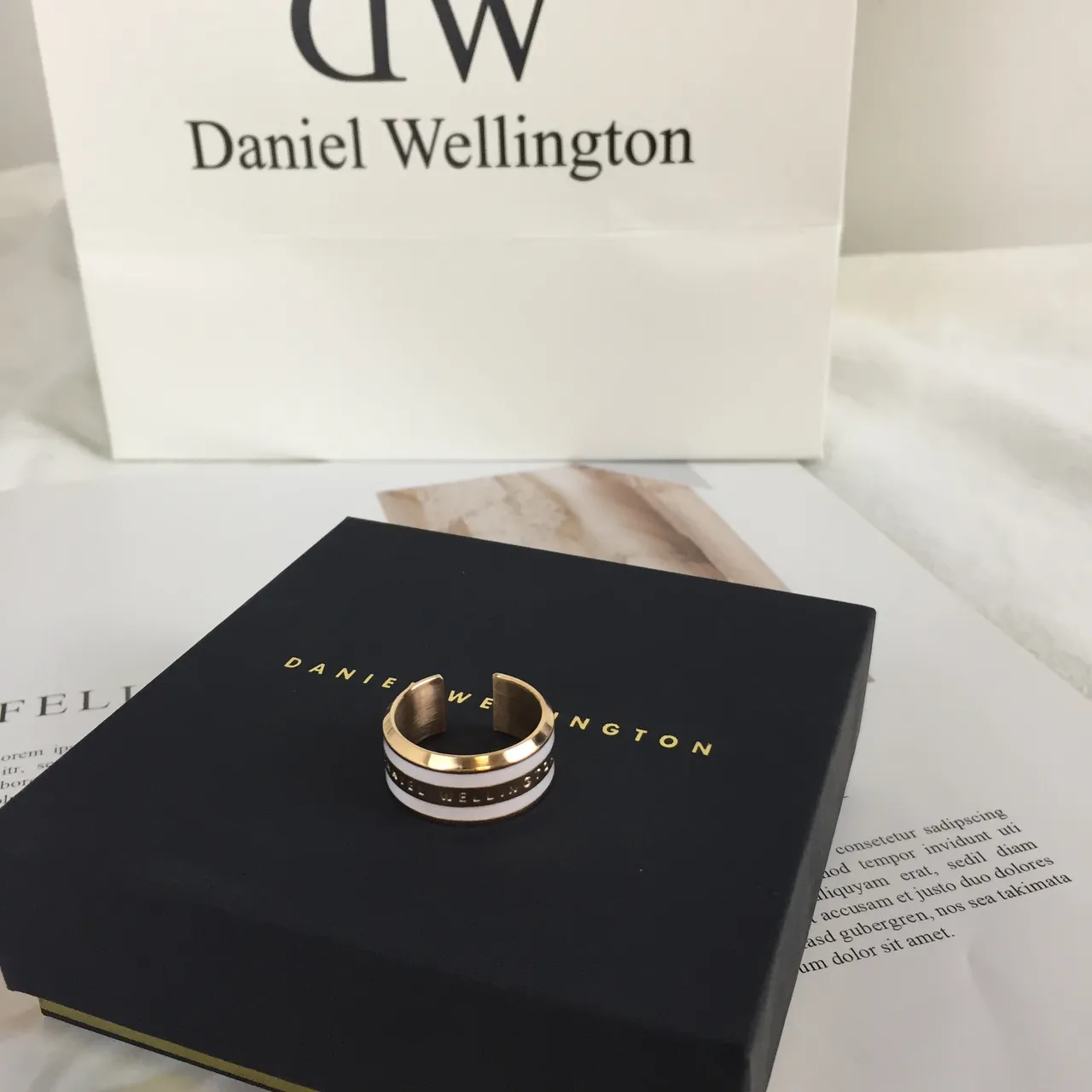 Daniel Wellington Anel de Esmalte Clássico Anéis de Ouro e Branco 3