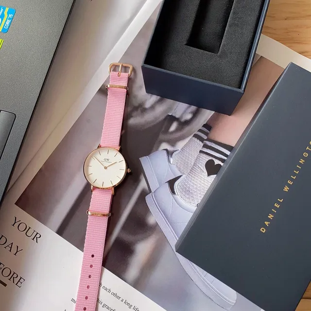 Daniel Wellington Classic Pink White Minimalist Dial Fabric NATO Strap Quartz Watch 2