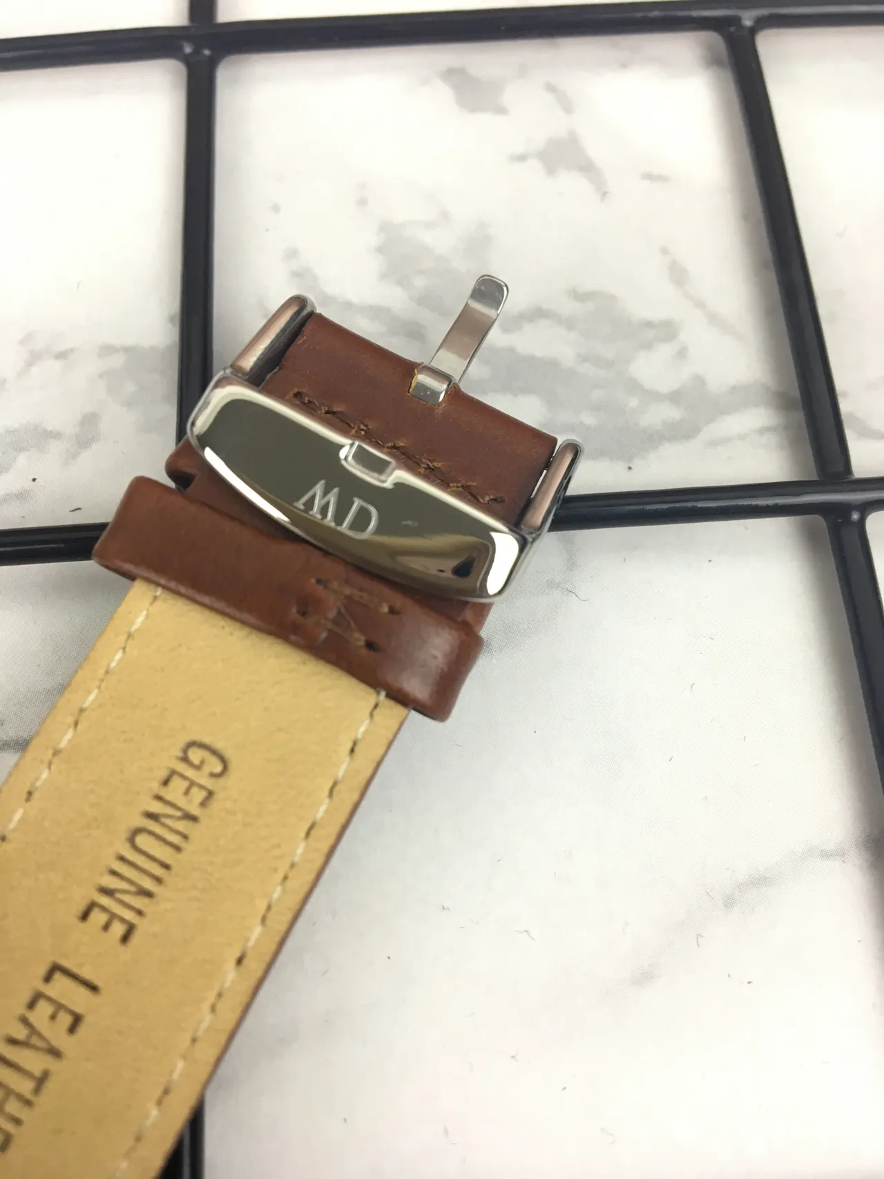 Daniel Wellington Icon 蓝色表盘 棕色皮革表带 石英手表 5
