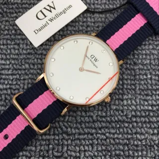 Daniel Wellington सफेद नेवी न्यूनतम डायल क्रिस्टल आवर मार्कर्स क्वार्ट्ज वॉच