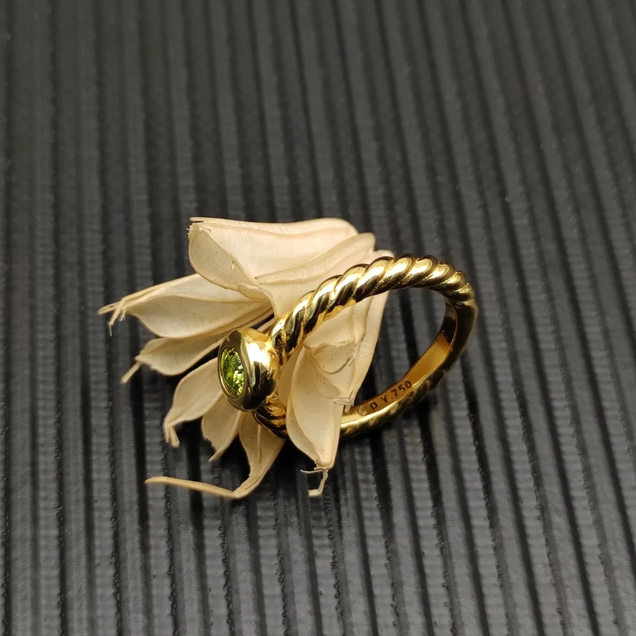David Yurman Cable Classic Single Stone Peridot Ring 6