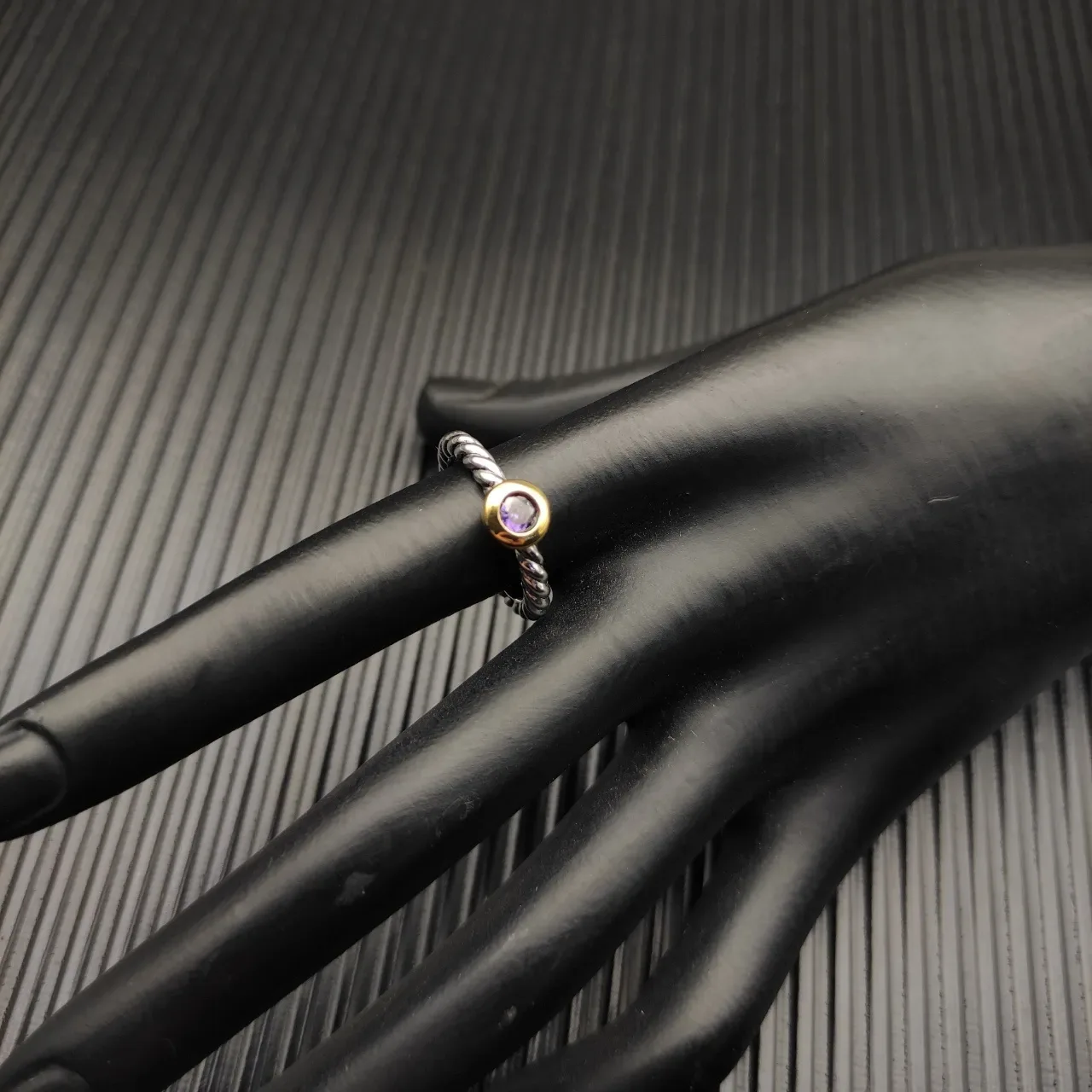 David Yurman Cable Collectibles Anel de Gema Roxa de Duas Cores 4