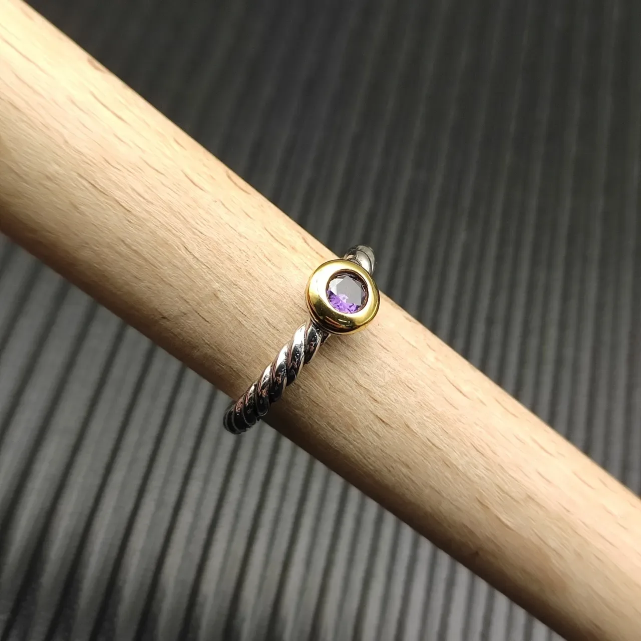 David Yurman Cable Collectibles Anel de Gema Roxa de Duas Cores 6